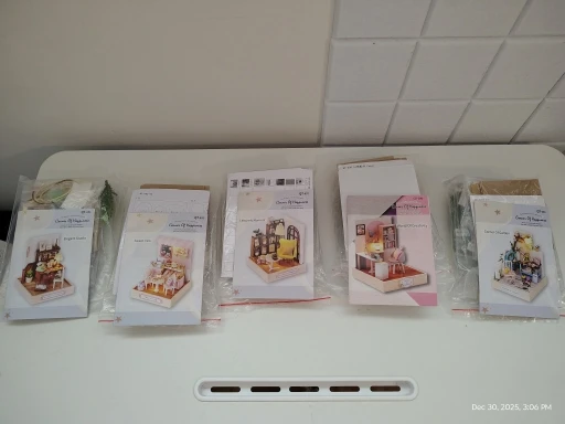 Miniature DIY Doll House photo review
