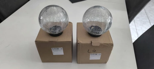 Petite boule solaire lumineuse en verre craquelé