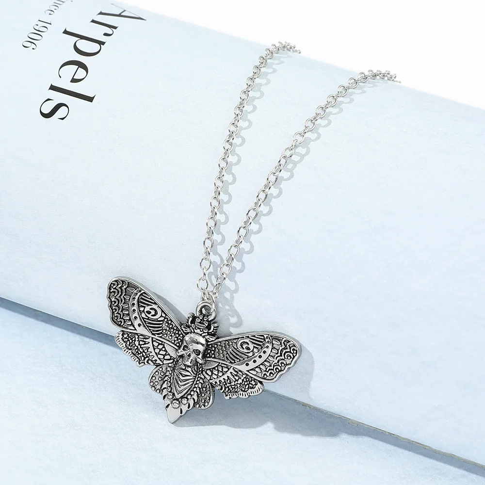 Fashion Gothic Skull Moth Necklace Personality Retro Halloween