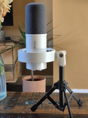 FIFINE Dynamic USB/XLR Microphone with Gain Knob/Touch-mute/Headphone Jack,Recording Mic photo review