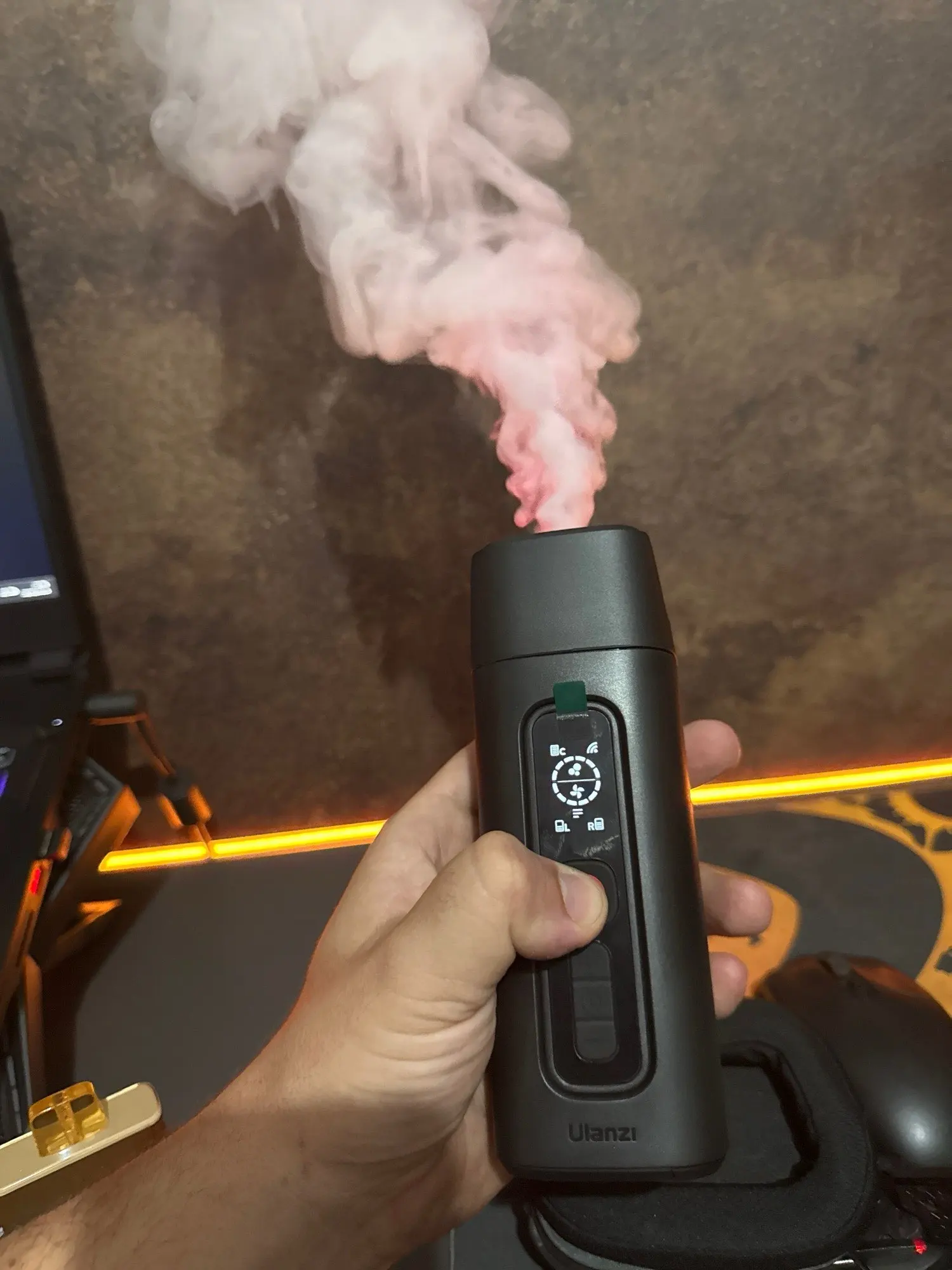 Fita Neon Led 5m 12v Flexível Alto Brilho Rgb Com Controle photo review