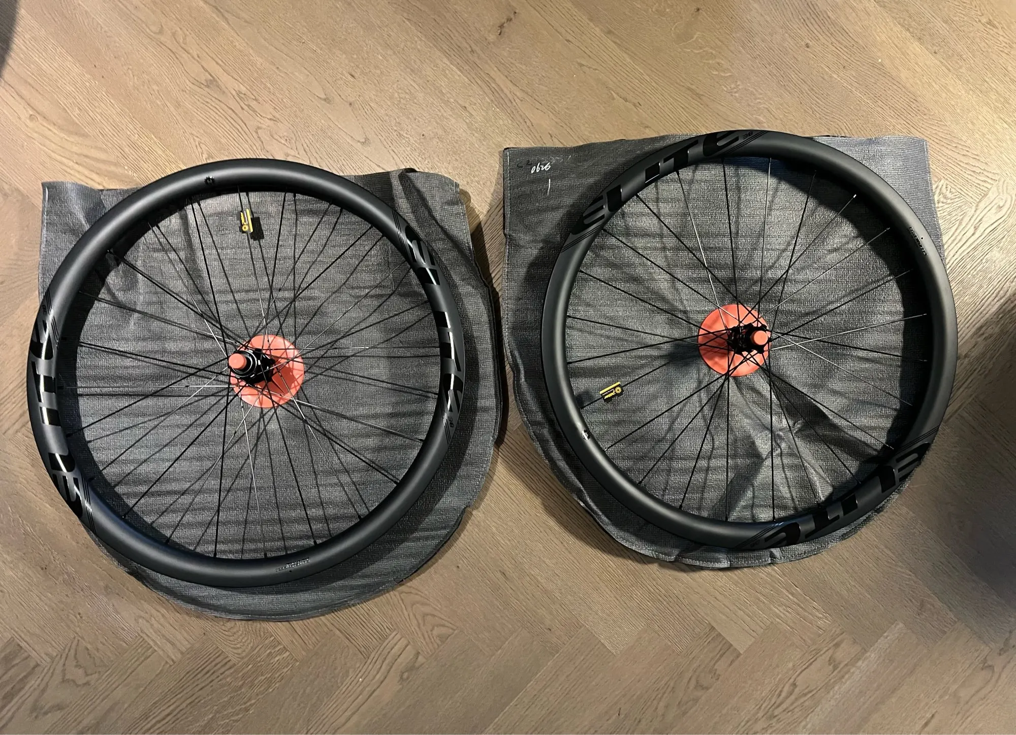 ELITEWHEELS ENT Disc Brake Carbon Wheels 700c UCI Quality Road