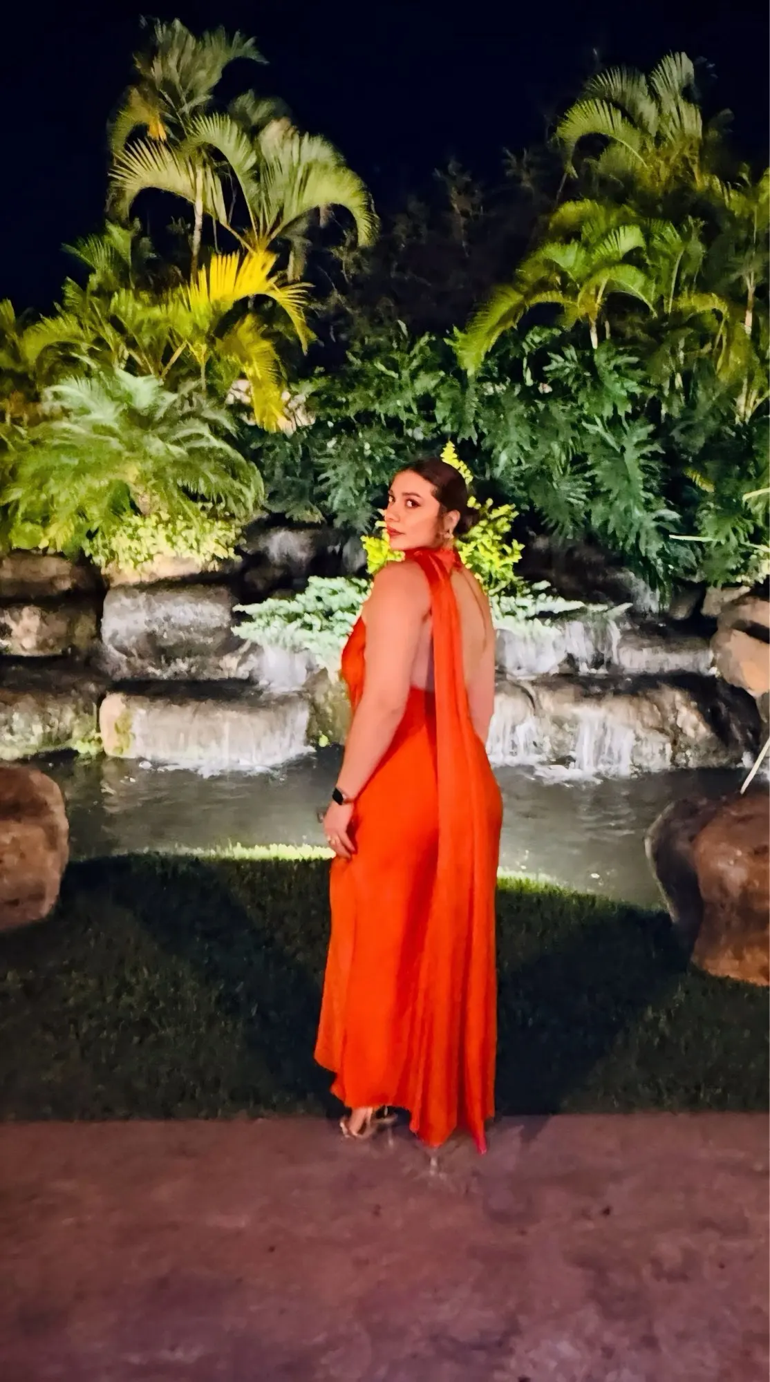Elegant Backless Satin Ribbon Gown for Summer Events photo review