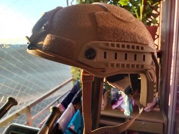 ACH high shear tactical ballistic helmet, PE bulletproof cover, quick suspension pad, NIJ IIIA photo review