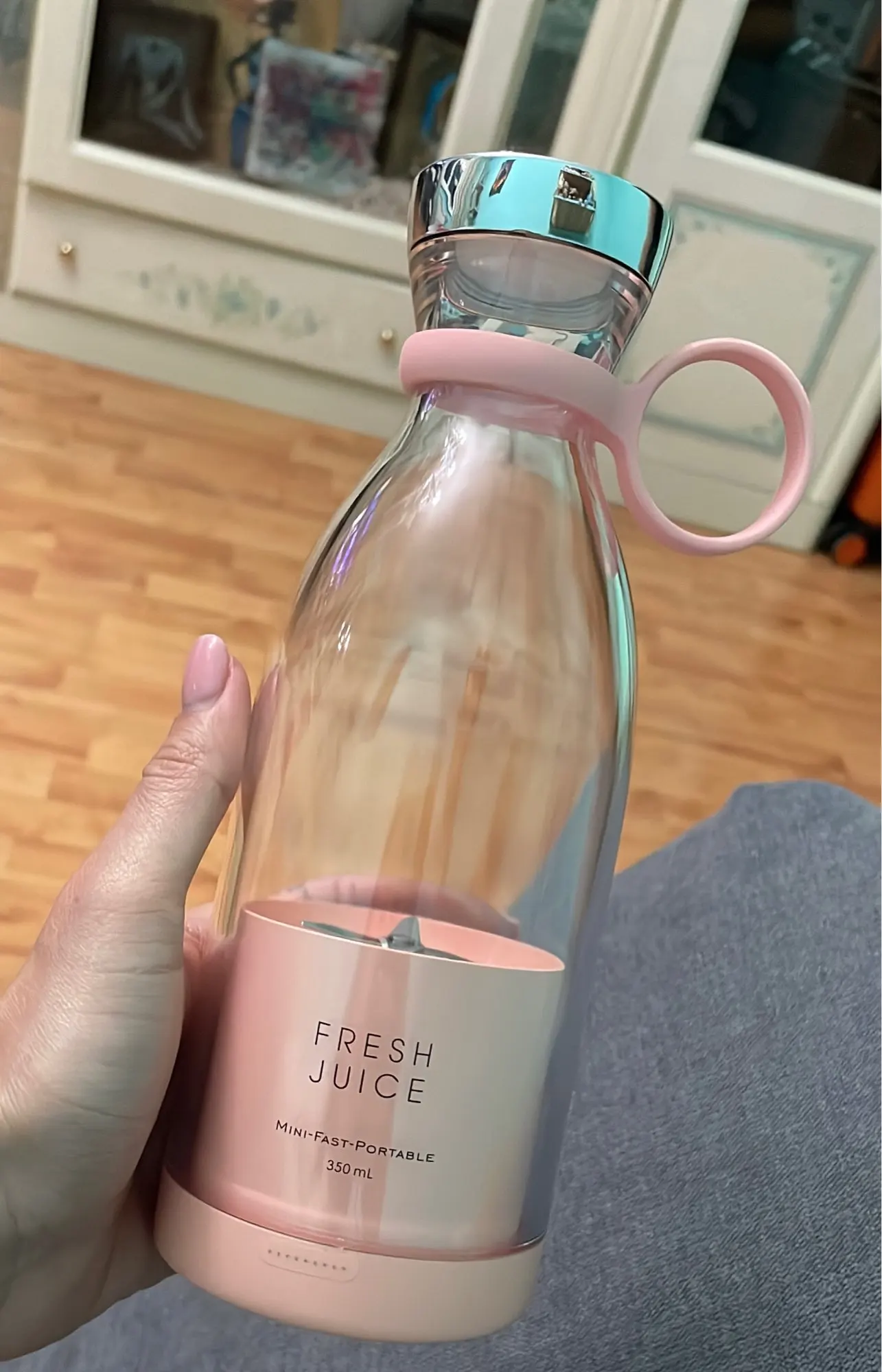 Portable Electric Juicer Blender Usb Mini Fruit Mixer (Hot Sale) photo review