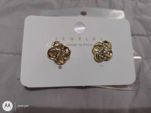 Light Luxury Zircon Stud Earrings photo review