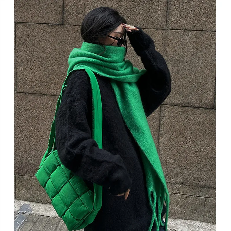 Écharpe de luxe en cachemire vert vif pour femmes, couverture épaisse, châle, Bandana, Pashmina, pompon, hiver, 2022