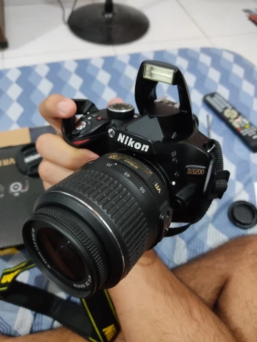 NIKON D3200 DSLR Digital Camera with Nikon 18-55 LENS photo review