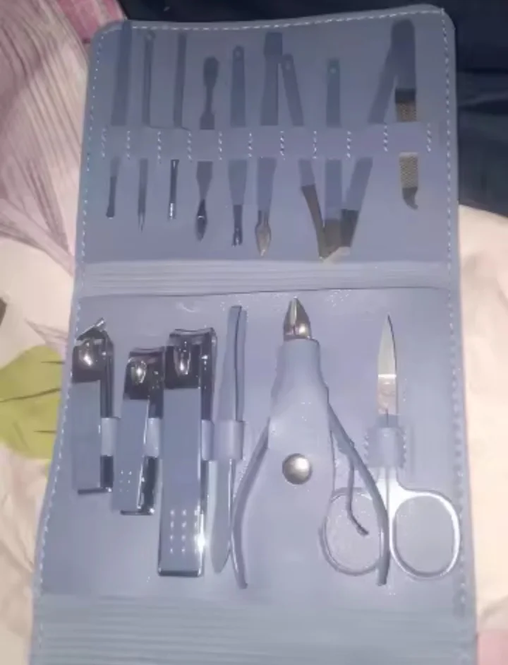 Kit c/ 16 Pçs Cortador De Unhas Conjunto De Ferramentas Em Aço Inoxidável Com Bolsa Dobrável - Neverdie Store photo review