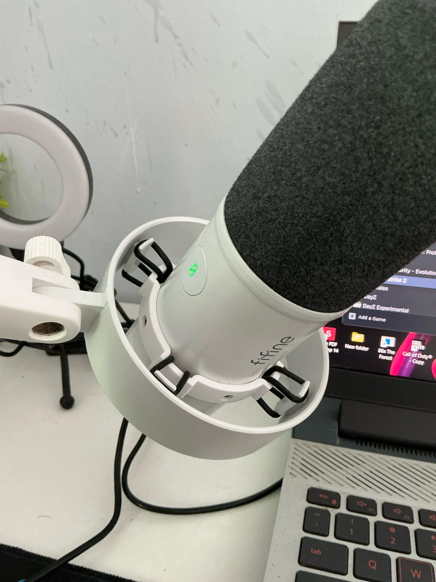 FIFINE Dynamic USB/XLR Microphone with Gain Knob/Touch-mute/Headphone Jack,Recording Mic photo review