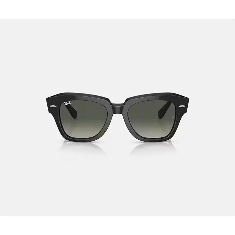 Ray-ban original state street sunglasses, model 0rb2186, caliber 49; available in different colors.