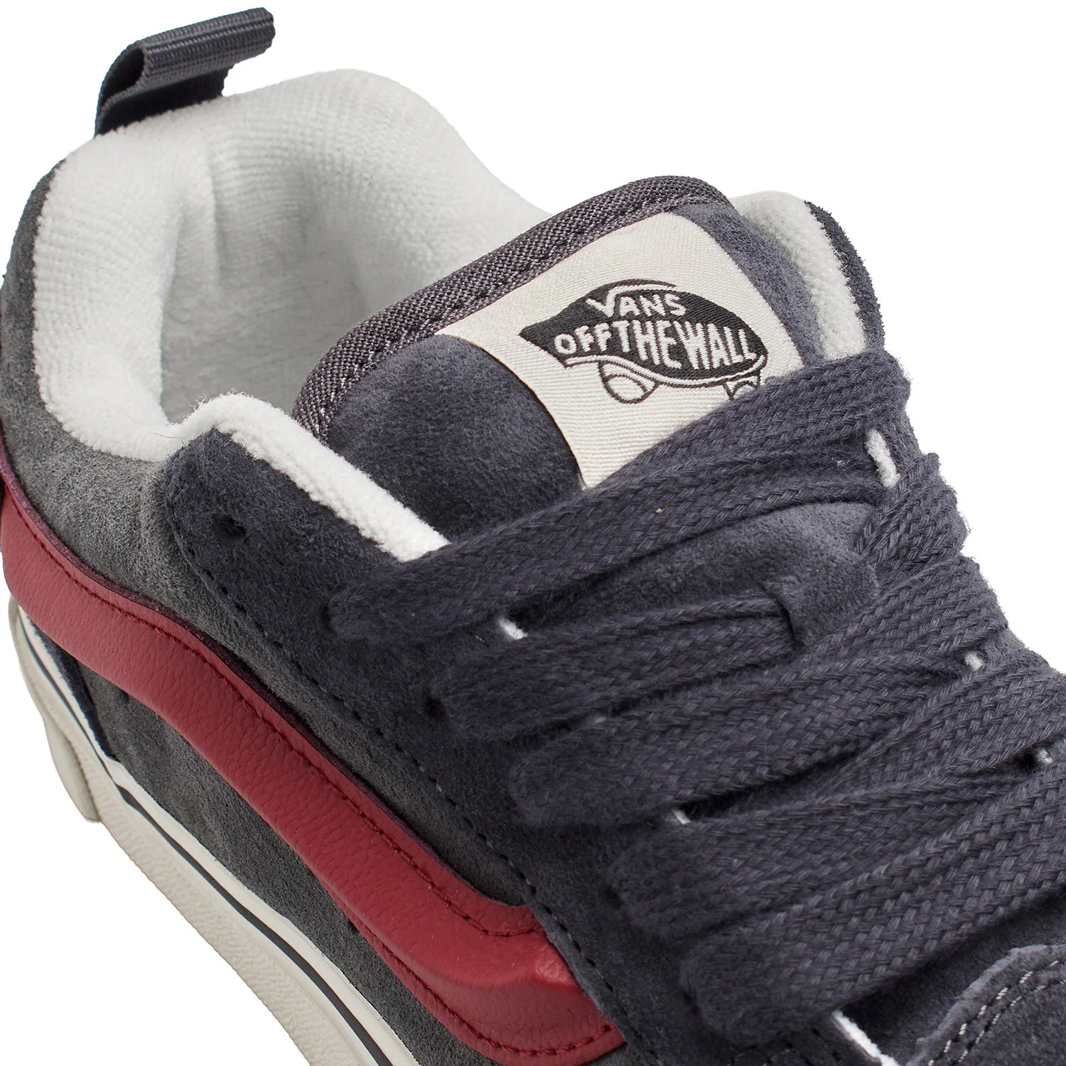 Vans Knu Skool Sneakers Detail View