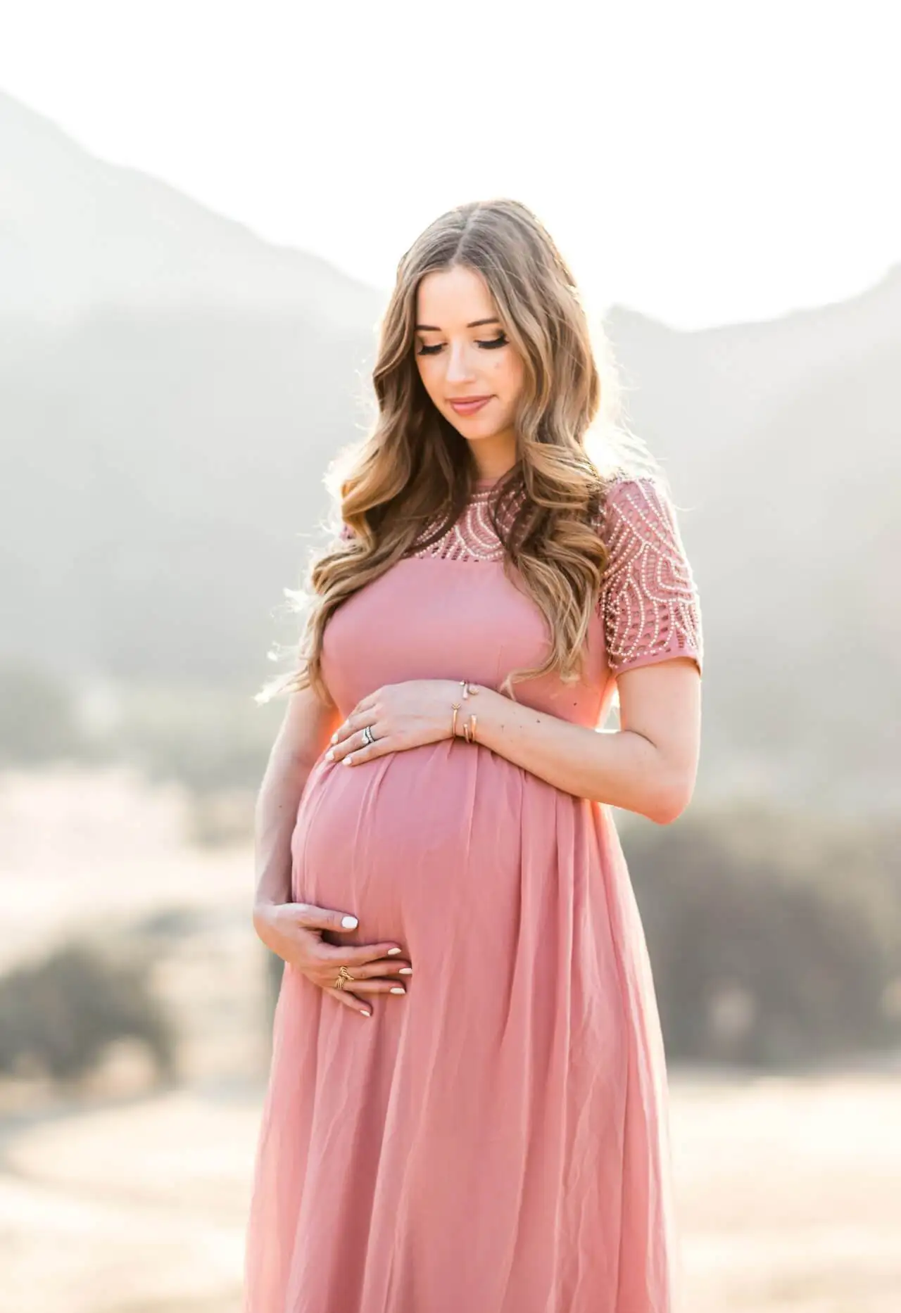 

2024Sexy Shoulderless Maternity Dresses For Photo Shoot Ruffles Pregnancy Maxi Gown Long Pregnant Women Dress Photography Props