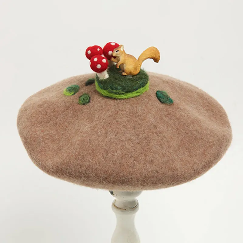 

Handmade Korean Wool Berets Caps Women Winter Christmas Cute Squirrel Hats Painter Style Vintage Bonnet Warm Walking Caps Ladies