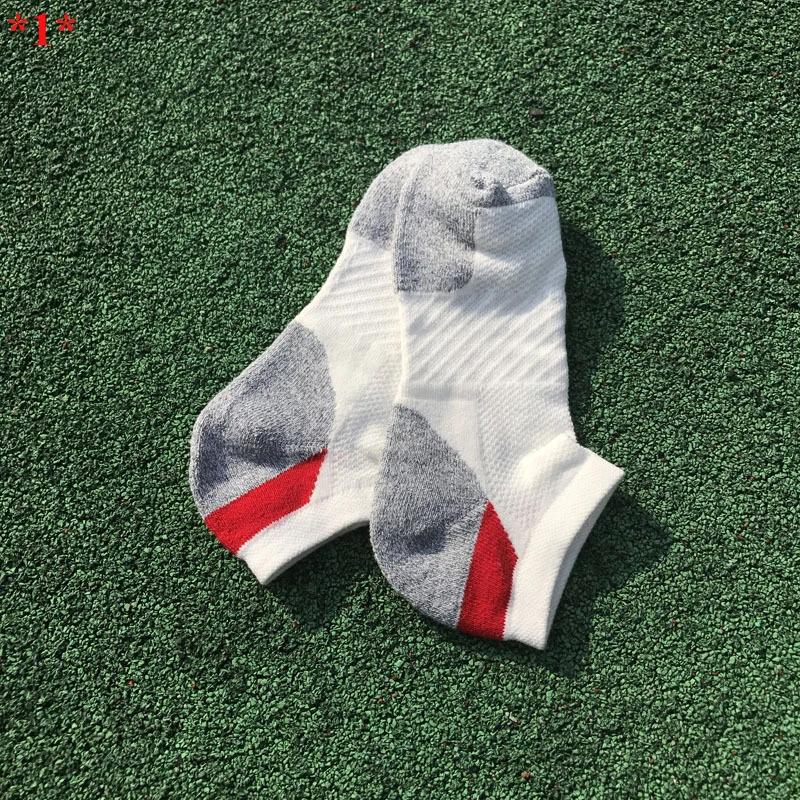 white calcetines ciclismo Мужские с глубоким вырезом спортивные носки хлопковые Компрессионные носки для бега профессиональные беговые баскетбольные велосипедные носки Походные спортивные носки - Цвет: white