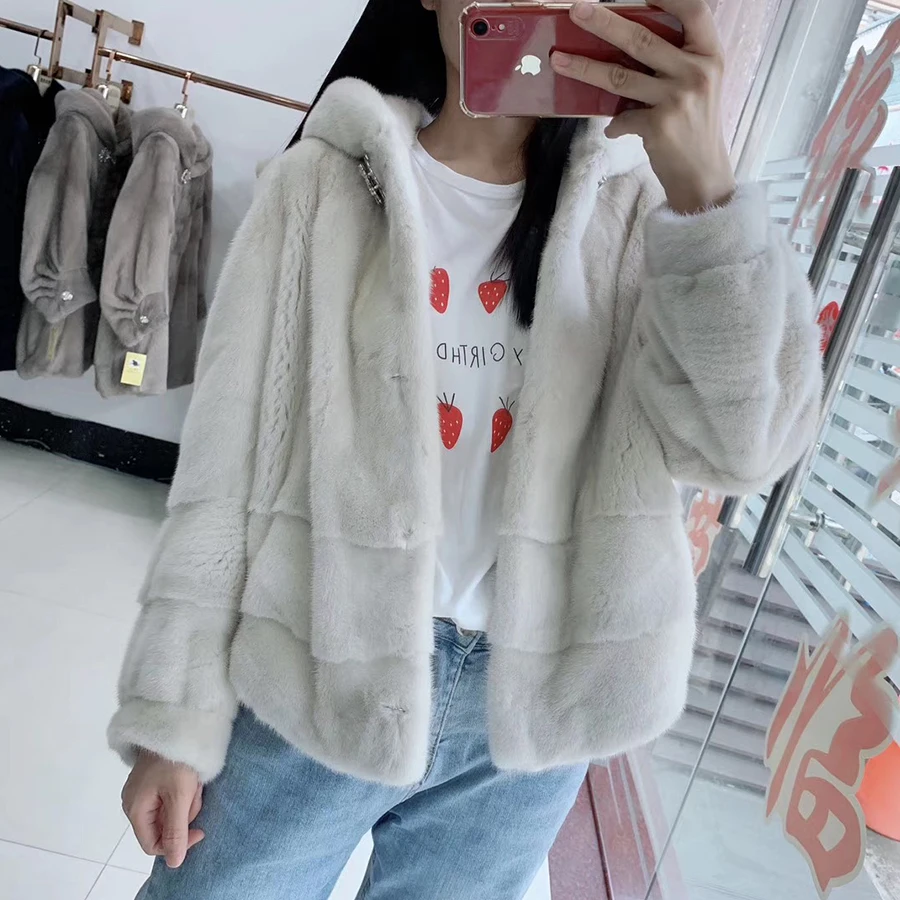 

High quality 2019 new style short real mink fur coat imported mink fur Genuine Luxury Mink Fur Coat Winter with hood