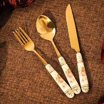 

Luxury Golden Stainless Steel Dinner Cutlery Fork Knife Travel Portable Gold Cutlery Set Vintage Style Dinnerware 2020 II50DCSTZ