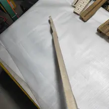 Горячая! Наша фабрика непосредственно продает незавершенный ST tiger шаблон Электрогитара шеи