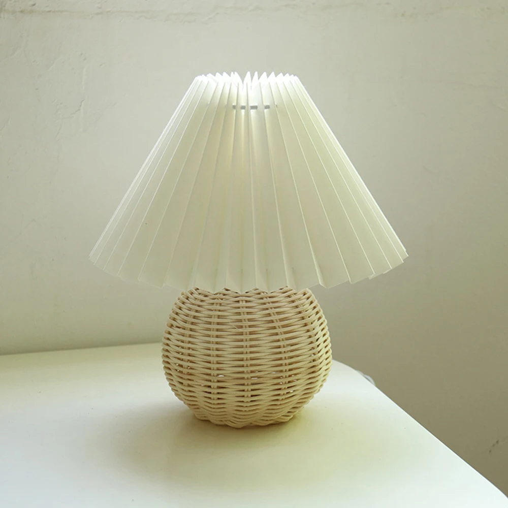 

Nordic Table Lamp Creative Pleats Bedside Lamp Vintage Desktop Night Light With Led Bulb E27 For Living Room Bedroom Home Decor