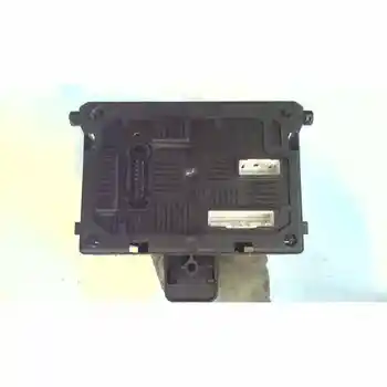 

8200652285B01011274 281187755C Case Relays/Fuses Renault Clio Iii Emotion