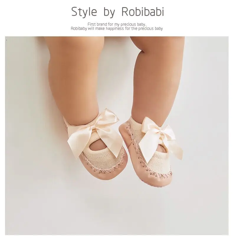 Обувь для младенцев; детская кожаная обувь; Низкие ботинки для малыша; Нескользящие Детские носки-тапочки; кожаные носки с бантом