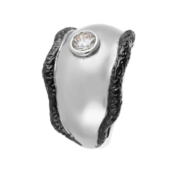 

Кольцо из серебра с фианитом R00098