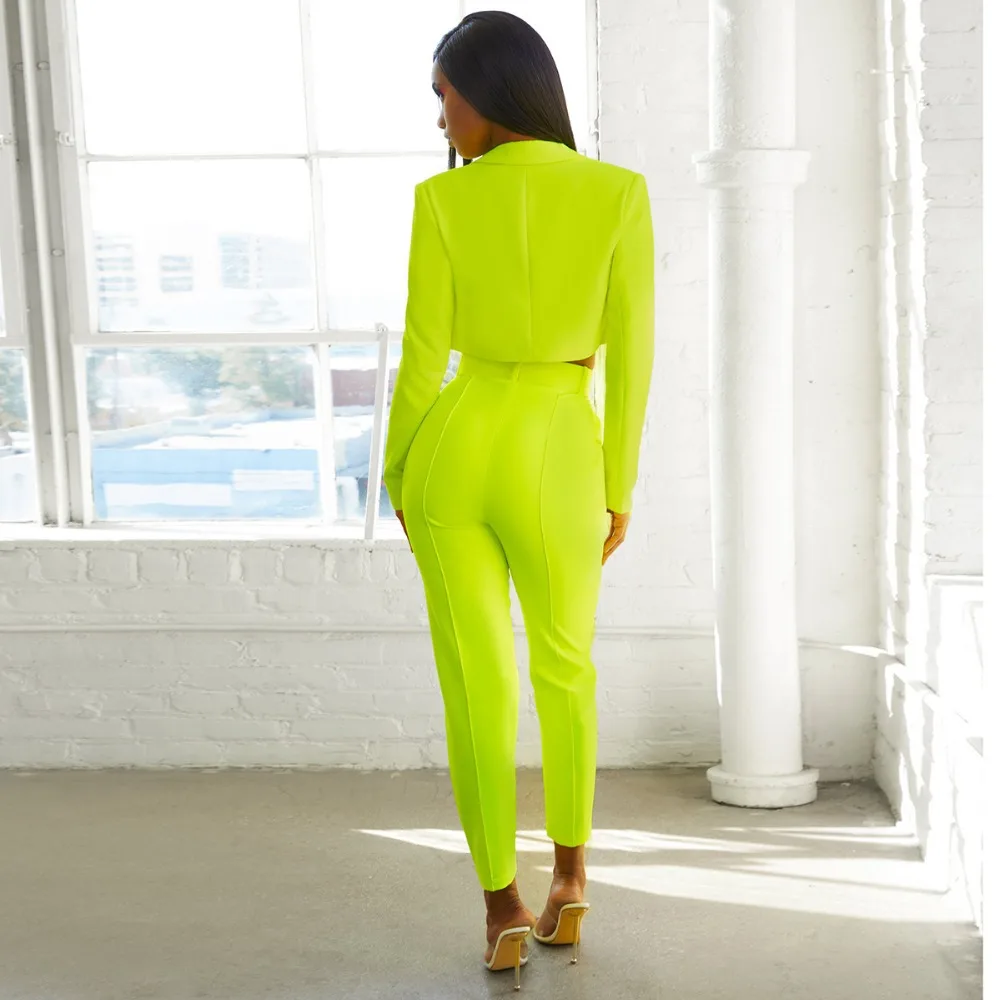 11441979281_1966242478