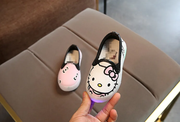 Европейский милый мультфильм детская повседневная обувь Лидер продаж светодиодный Детские кроссовки прекрасные мальчики девочки обувь младенческой ребенок теннис
