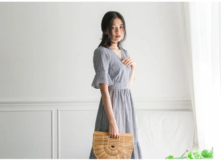 Loose Vintage Dress Summer Short Flare Sleeve V-Neck Fold Flowing Big Hem Black Plaid Maxi Dress Women DV659