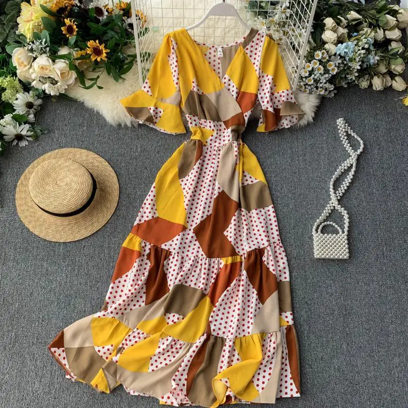 

2019 new fashion women's French dress summer holiday style print flare sleeves