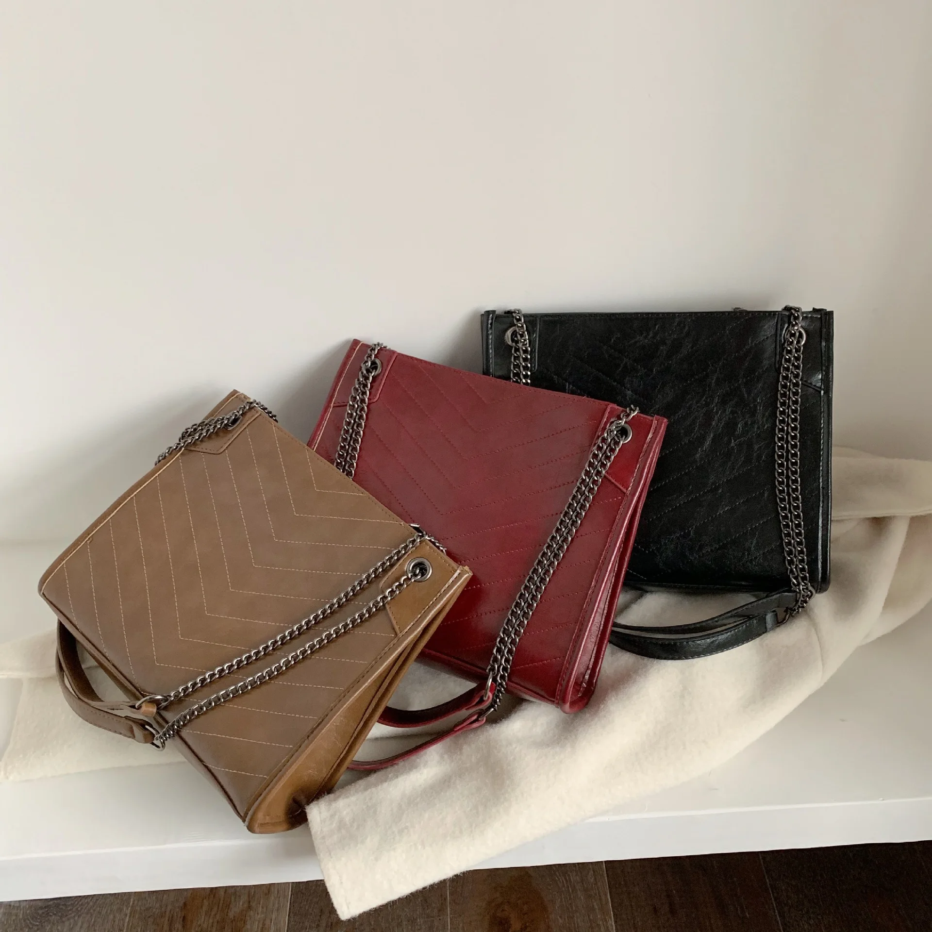 

High Grade Sense Western Style Bag 2019 Autumn And Winter New Style Versatile Bag with Chain INS Super Fire Large-Volume Tote Ba