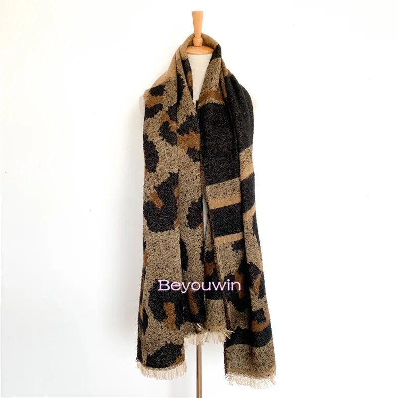 100pcs leopard print Winter Scarf tippet Women Foulard grid Scarves Fashion Casual Scarfs Pashmina cappa