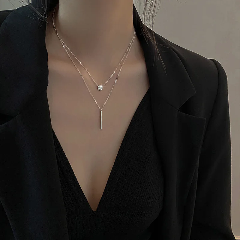 

Double Layered Light Luxury Niche Design Necklace Ins Cool Fashion 2021 New Clavicle Chain Accessories goth butterfly