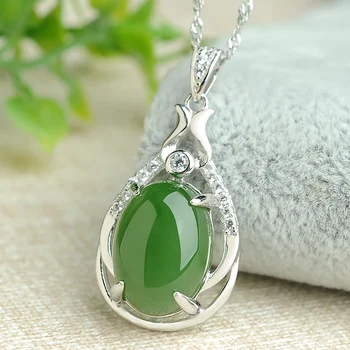 

Hetian Biyu pendant spinach green egg face jade jade pendant natural and Tianyu pendant send certificate