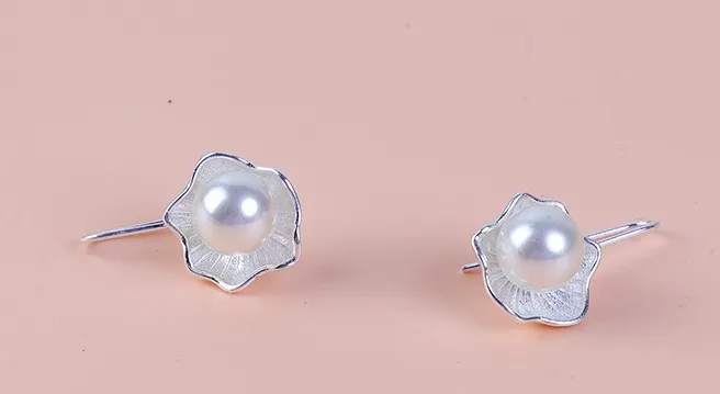 11143365130_1059457315_conew1