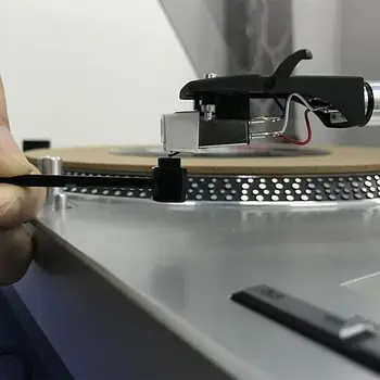 

10ml Vinyl Records Cleaning Fluid with Needle Cleaner Brush LP Phonograph Record Turntables Cleaning 831D