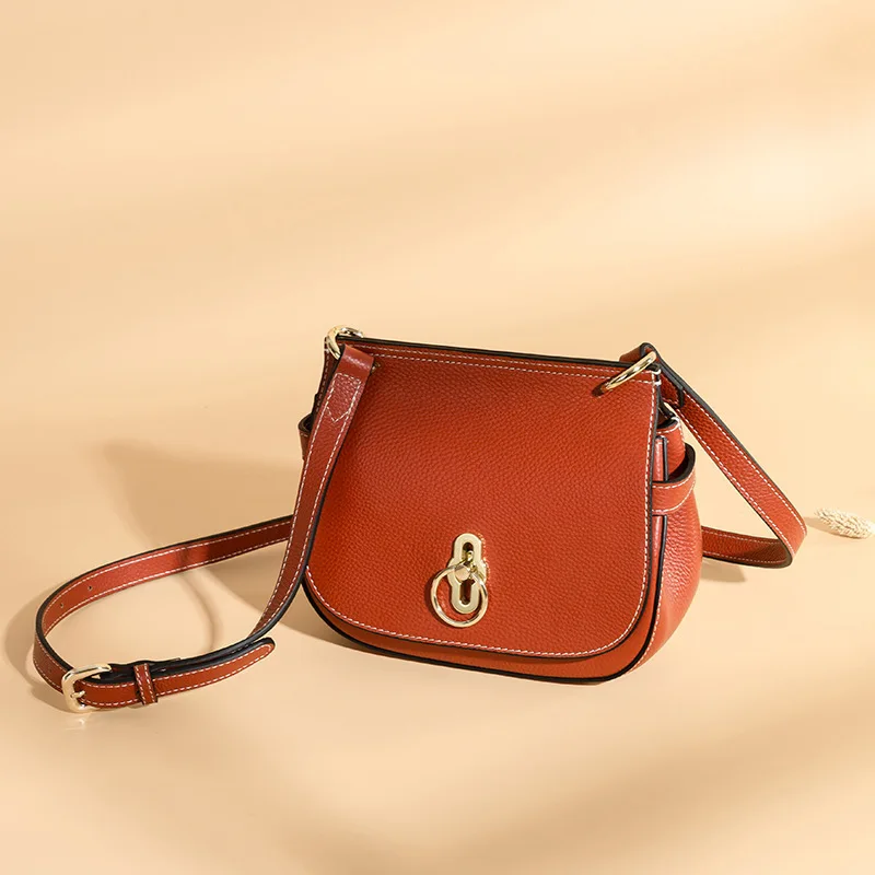 

2020 Single Shoulder Genuine Leather Female Leisure Head Layer Cowhide Shell Slung Small Bag 3019