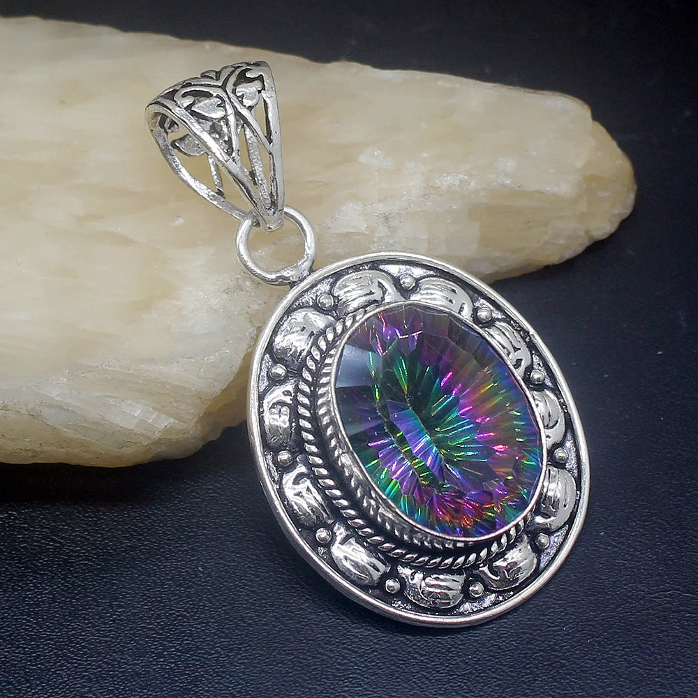 

Gemstonefactory Jewelry Big Promotion 925 Silver Beautiful Rainbow Mystic Fire Topaz Women Ladies Gifts Necklace Pendant 0495