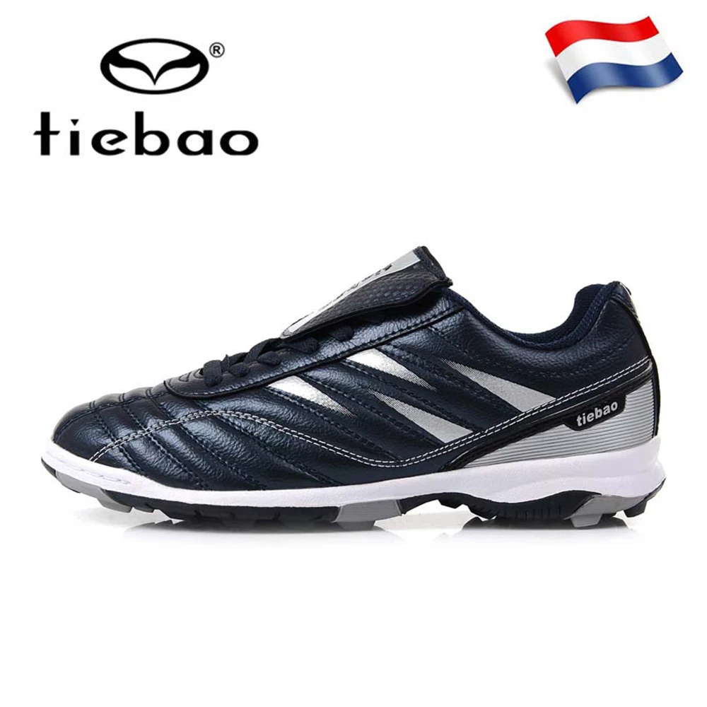 the warehouse soccer boots