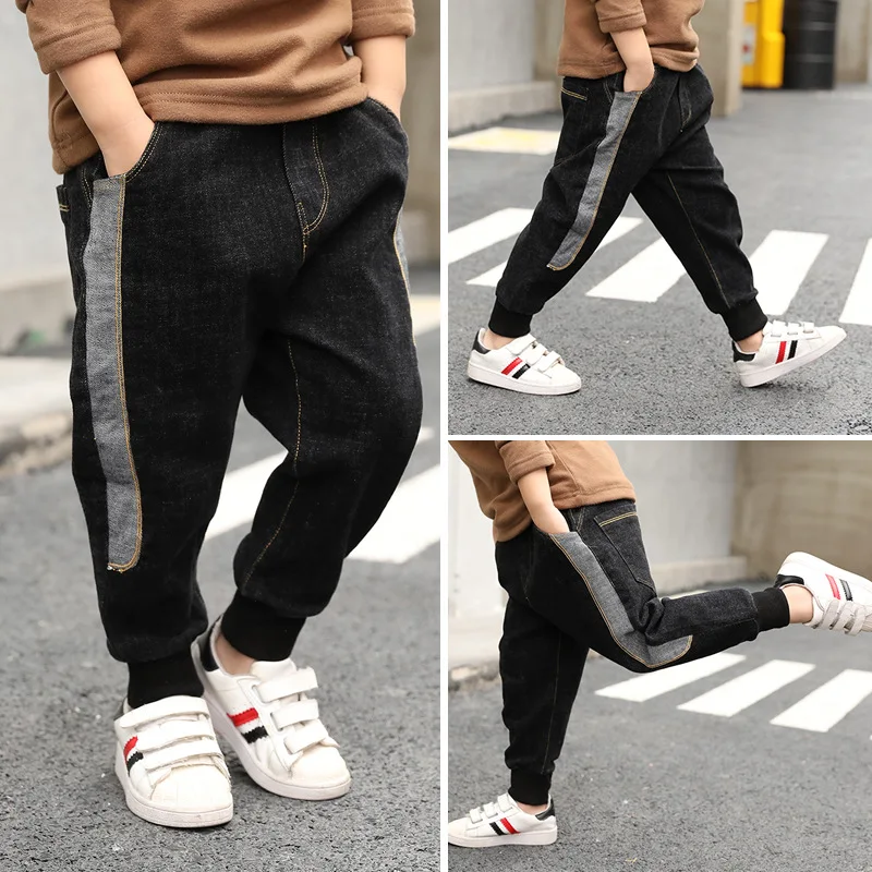 Брюки для мальчиков коллекция года, осенне-зимние Новые Стильные серые джинсы в полоску с боковой кромкой Детские плотные штаны средней и большой длины