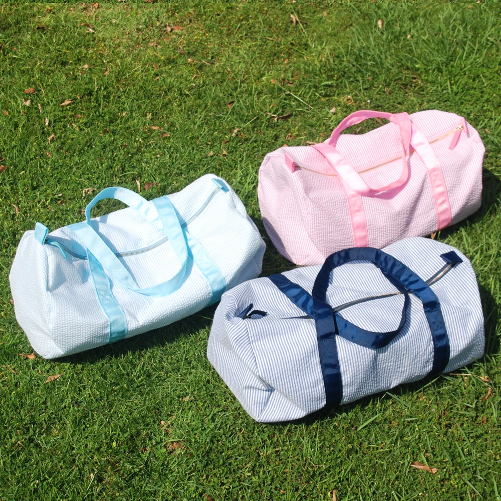 seersucker kids duffle bag (1)