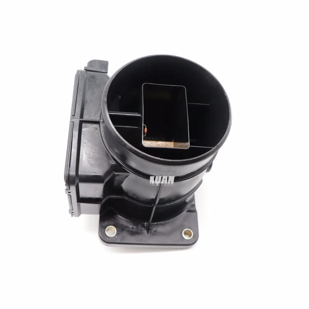 E5T08471 (1)