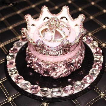 

Ngryise 1 Set crown shape statue small decoration