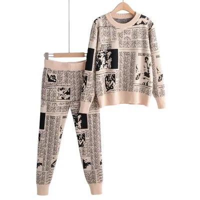 

2019 autumn new European and American jacquard newspaper pattern round neck pullover sweater feet pants suit