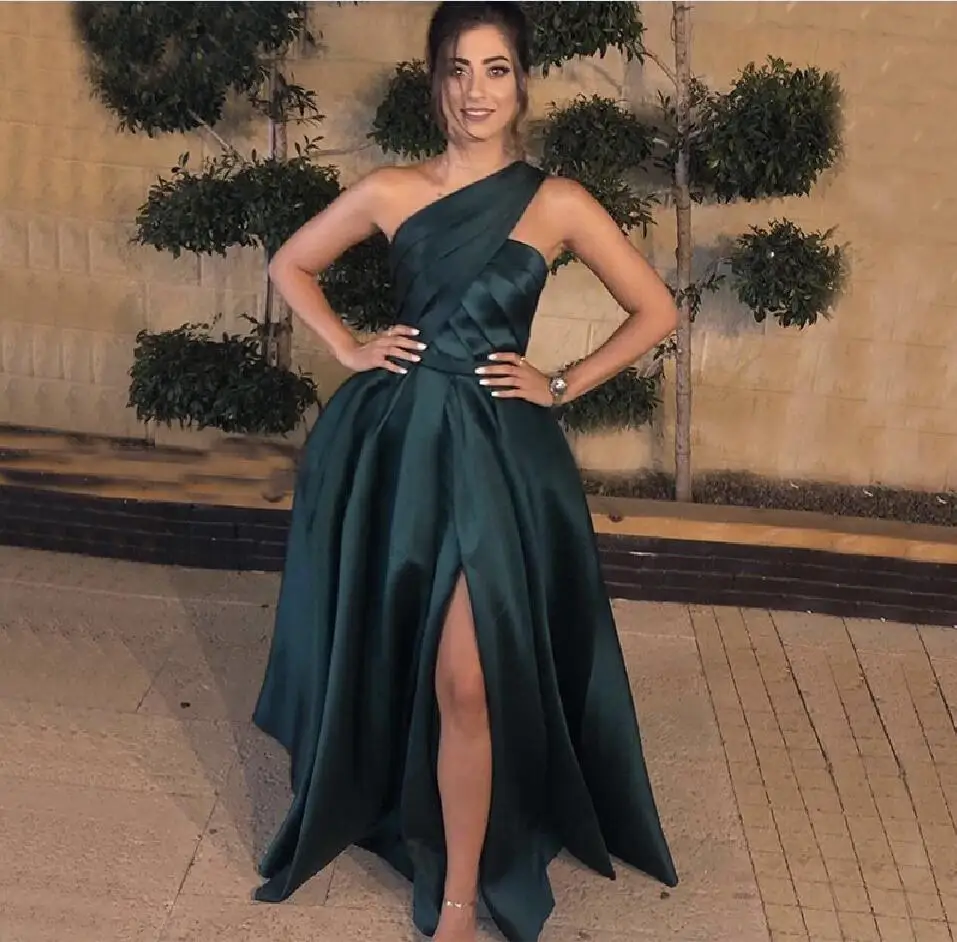 

Elegant One Shoulder 2020 Dark Green Satin Arabic Evening Dresses Sexy Side Slit Formal Evening Dresses Women Long Prom Dress