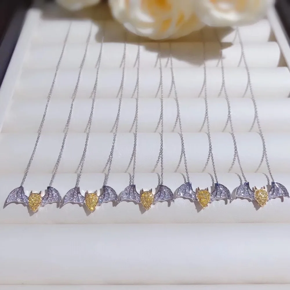 AEAW 18K White Gold 0.078ct Natural Yellow Diamond With 0.11ct White Diamond Bat Pendant Necklace Round Cut Necklace Women