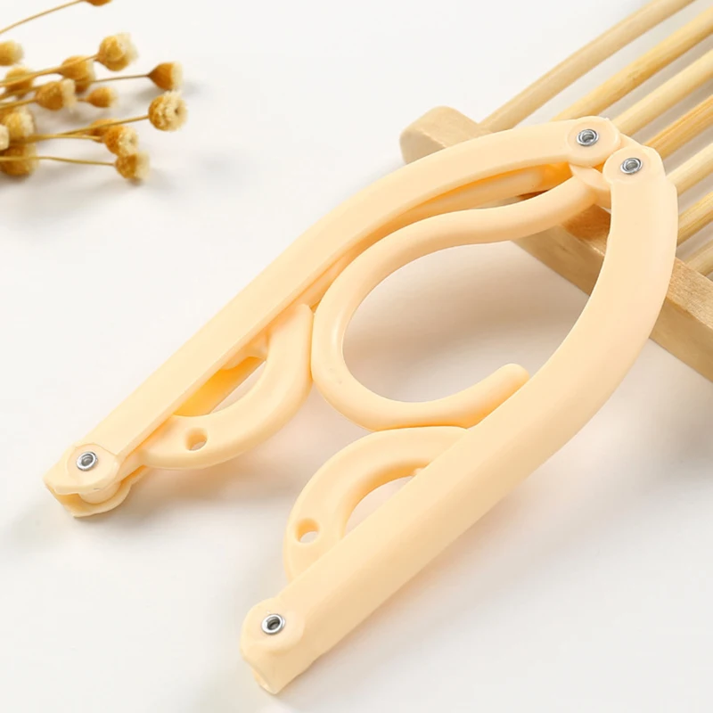 

Novel Portable Travel Clothes Hanger Folding Hangers Space Saving Travel Laundry Supplies Shipping