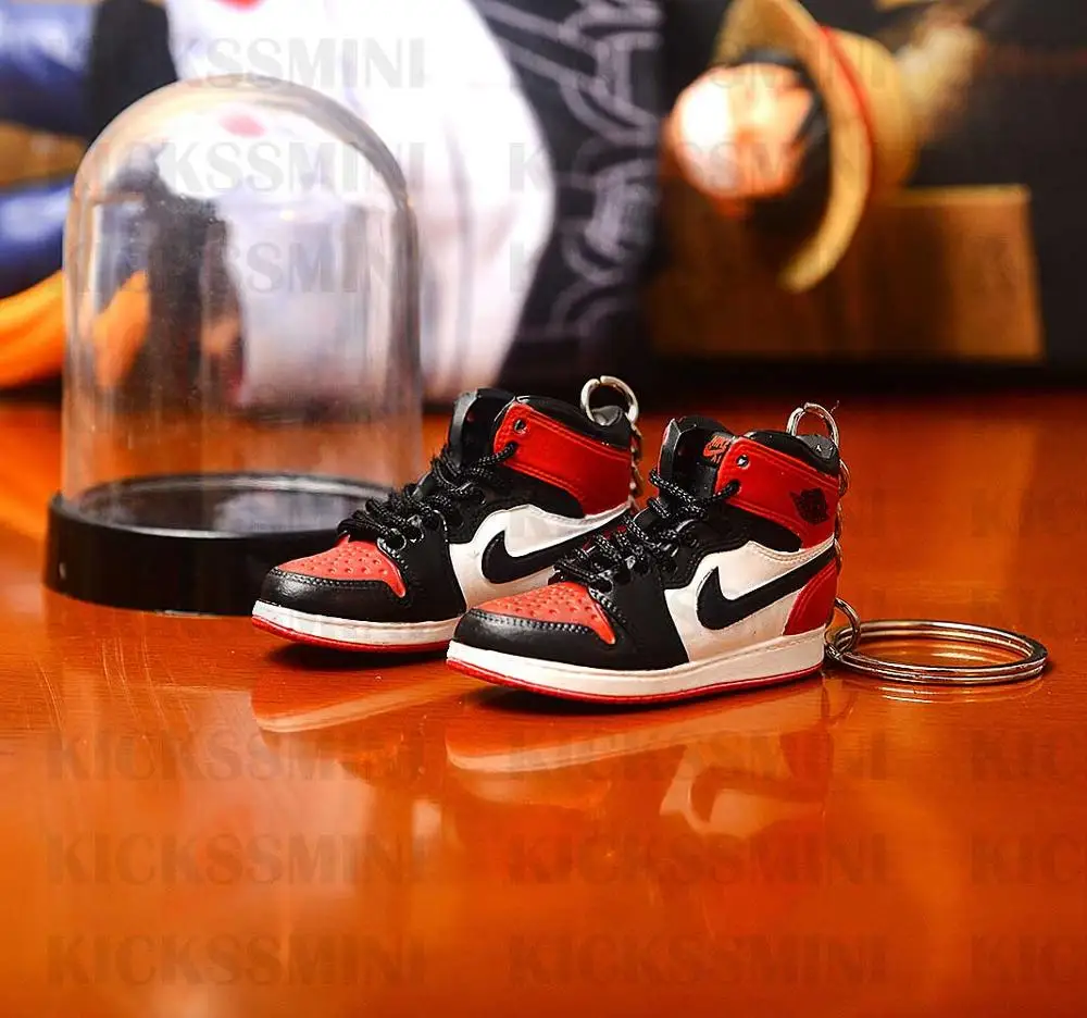 a pair w metal ring Дропшиппинг aj1 Chicago «не для перепродажи Красный» брелок в виде кроссовка Air Jordan 1 3D мини-кроссовки, запатентованный спортивный обувной брелок с кроссовком - Цвет: a pair w metal ring
