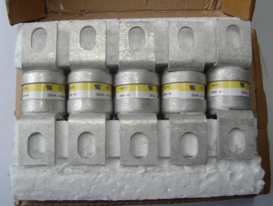 Предохранители: 250GH-200 200A 250 V/250 GH-200 S 250GH-250SUL 250 GH-250 S aR