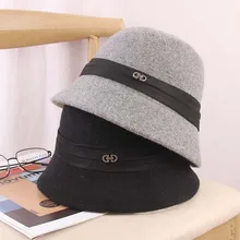 

About 2022 Japanese Wool Fisherman Hat Her Red Fashion Diamond D Letters Basin Hat With Thick Knitted Hat Luxury Cashmere Hat Lu